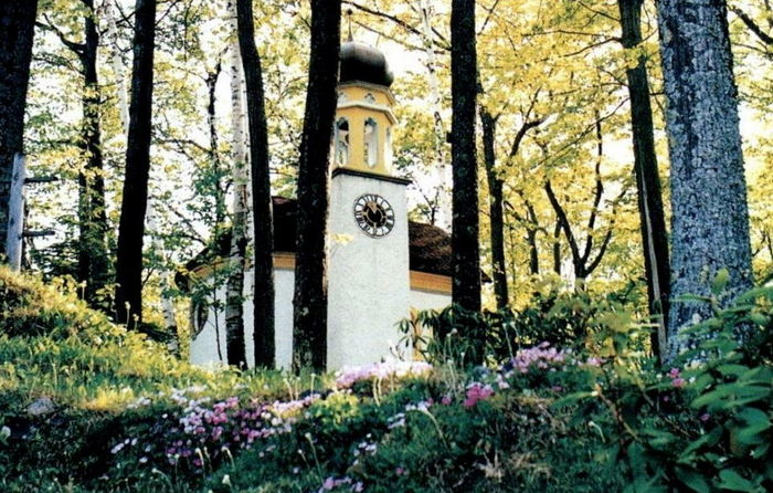 Tiroler Hof (The Residences at Harbor Vista) - Vintage Postcard (newer photo)
